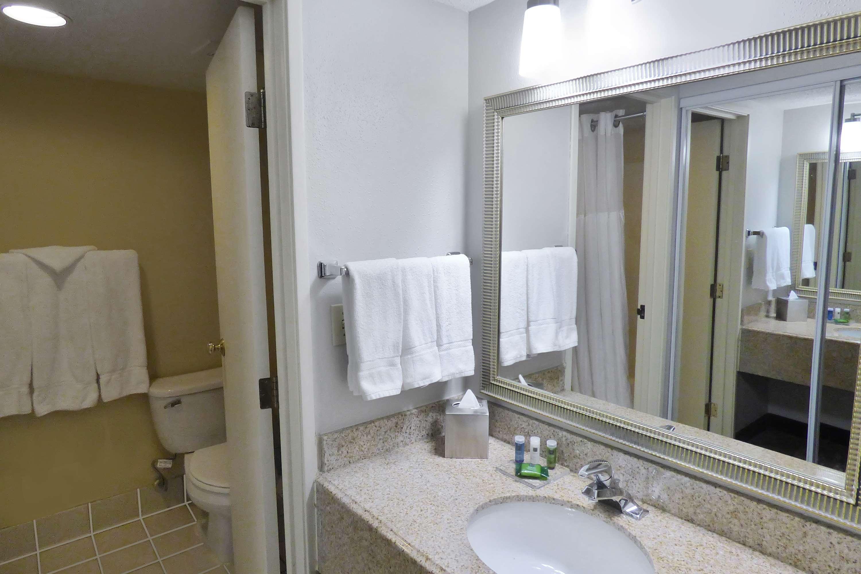 Radisson Akron-Fairlawn Copley Montrose エクステリア 写真