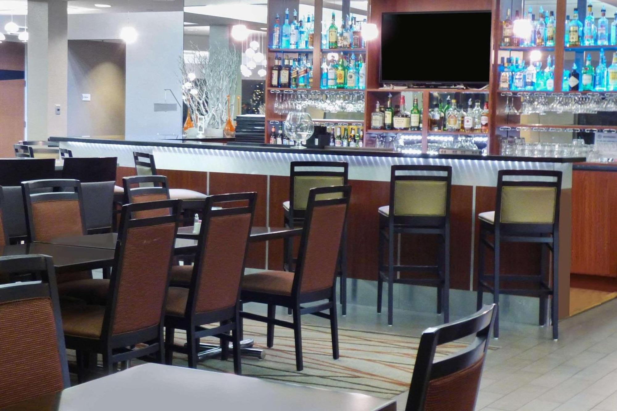 Radisson Akron-Fairlawn Copley Montrose エクステリア 写真