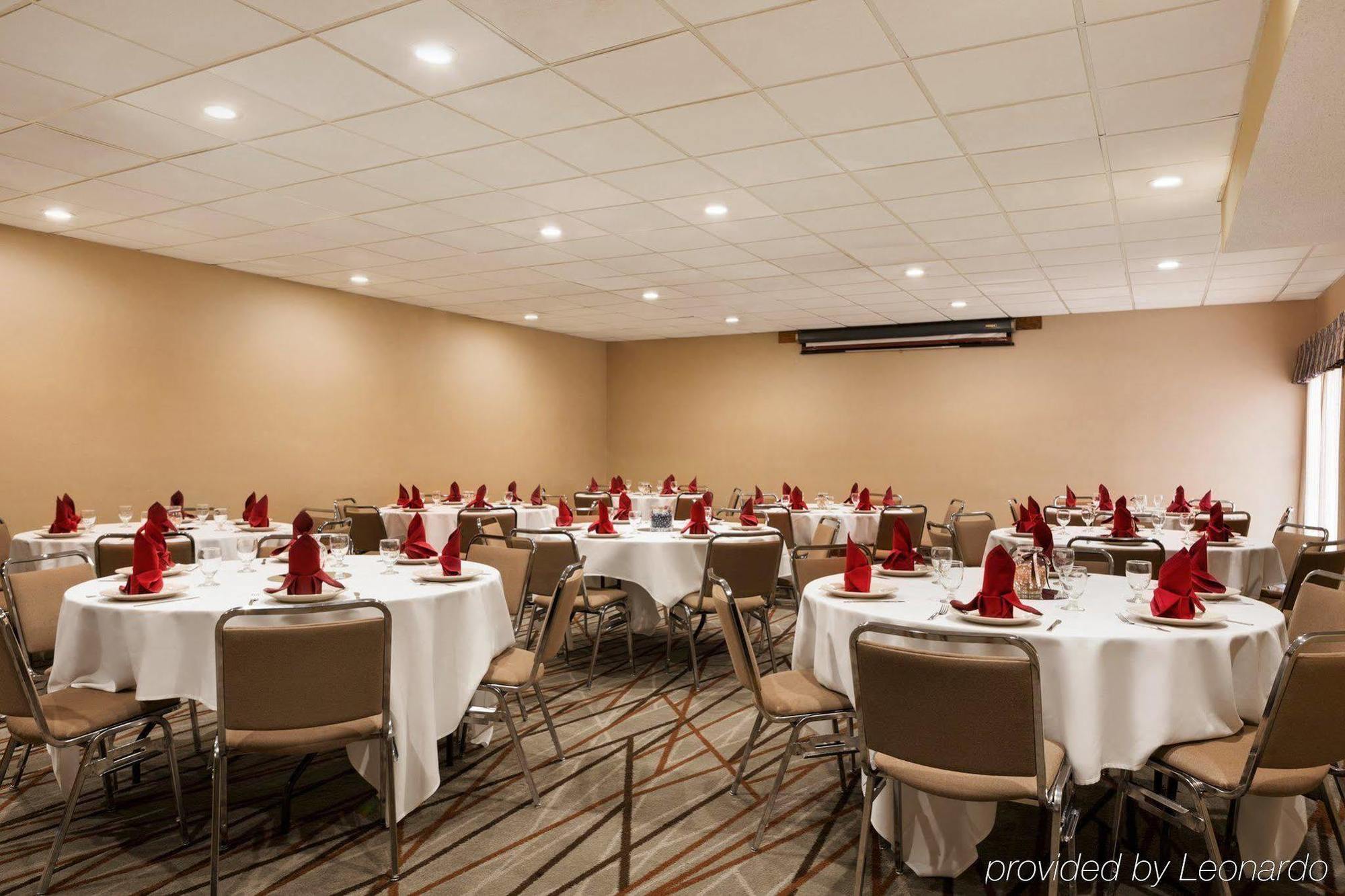 Radisson Akron-Fairlawn Copley Montrose エクステリア 写真